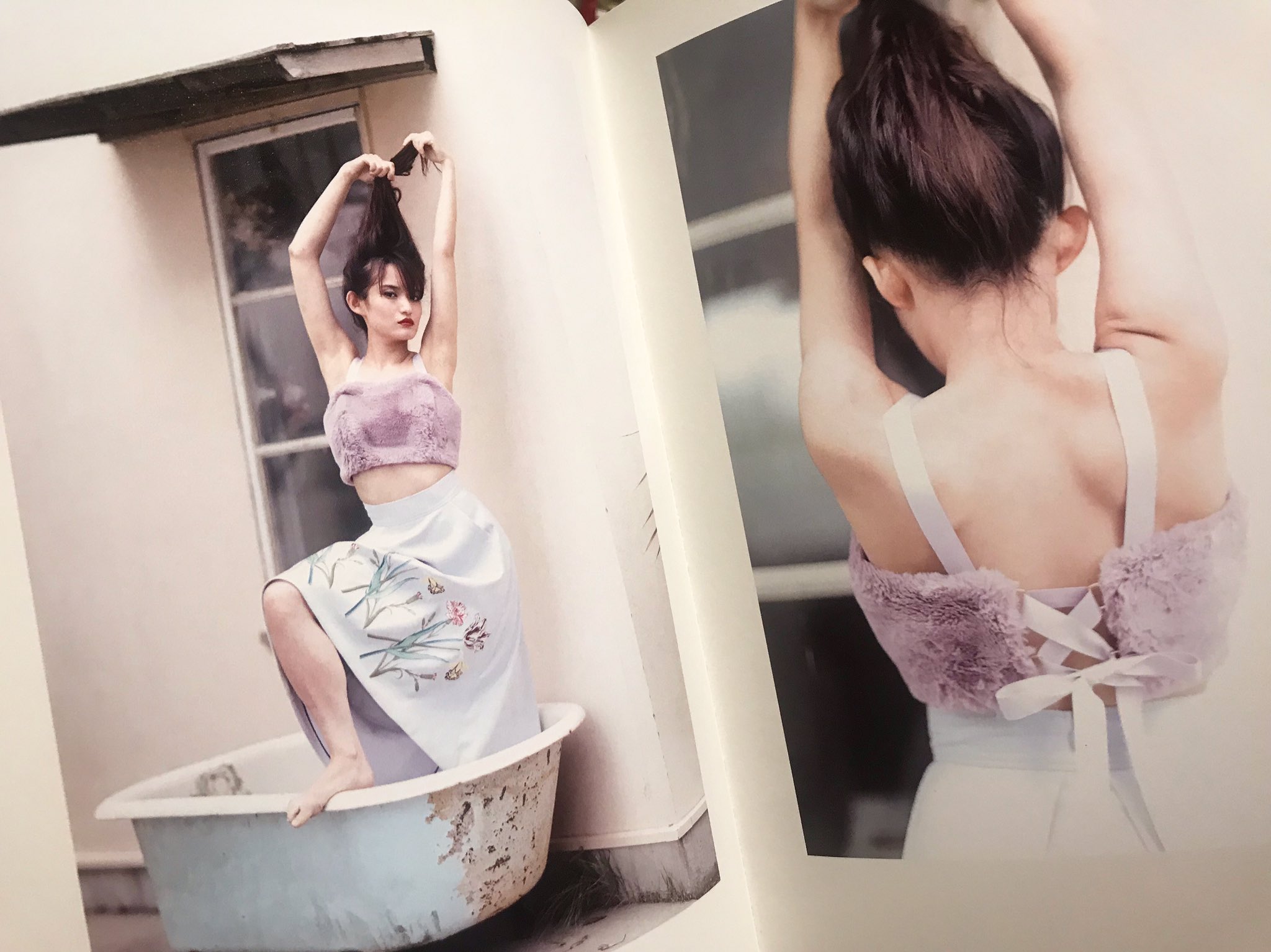 高尾美有 Miyu Takao 発売中の写真集 Premiere の中身をちらみせ この衣装ほんっとに可愛くて私もきゅんきゅんしました Amazon T Co Ygvbt5jxps 小学館 T Co Ems2gki3fw 全国の書店でも販売してます Premiere Kishin