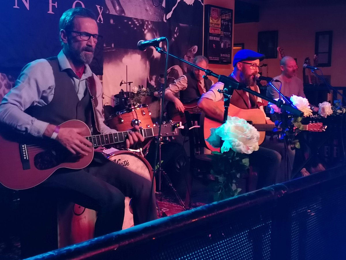 HeardNotHerd1's tweet image. Last night at @PJMolloys #Dunfermline with @ForeignFOXX @thecognactwins @wearedante and @UTL0FFICIAL