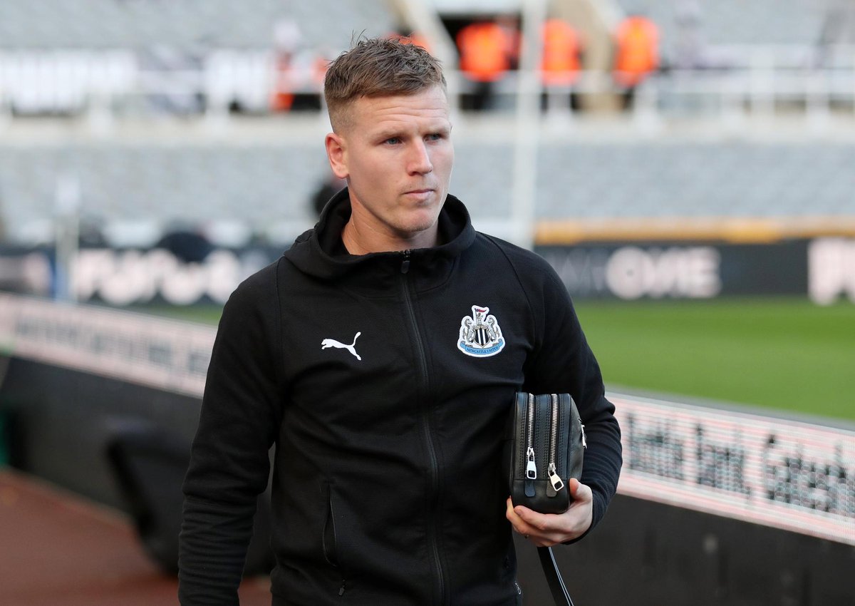 TEAM NEWS
Wolves make three changes to the side that beat Chelsea on Wednesday including Raul Jimenez dropping to the bench
Newcastle also make three changes with Matt Ritchie returning to the starting XI
#NEWWOL