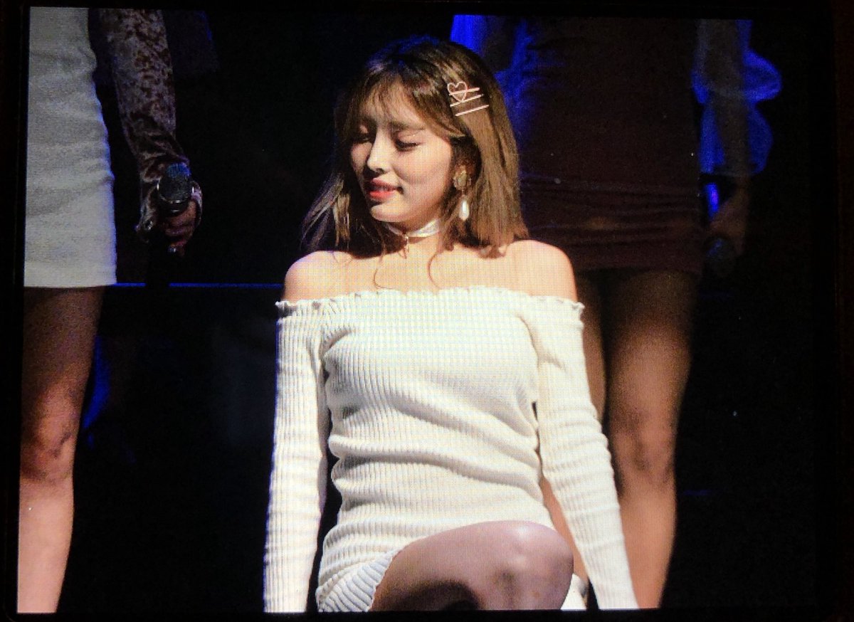 _sweetommy's tweet image. [preview 📷]
．
181209
담엔터테인먼트 -2018 DAM FAMILY concert-
【JIMIN♡】-SwitchBerry-
( @switch_jimin )
．
#switch #스위치 #SwitchBerry #스위치베리 #jimin #지민 #ジミン #じみん #DAM_FAMILY_concert #프리뷰 #181209