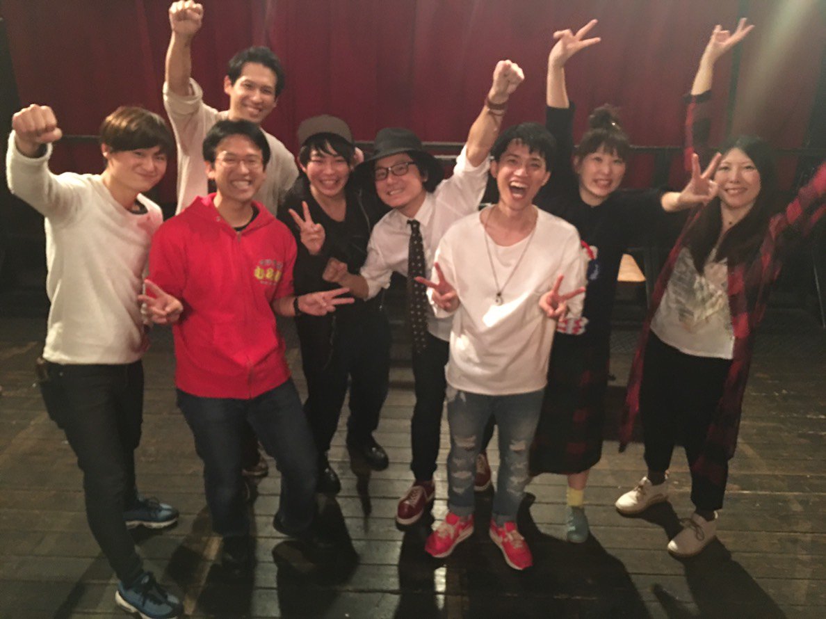 マックスむらい 松井亮太くんのリタ ワイオさんのミンクスゾーンのライブにお邪魔させていただき 初めて勇敢なバックパッカーを歌わせていただきました 無事終了 来てくれたみなさま ありがとうございました