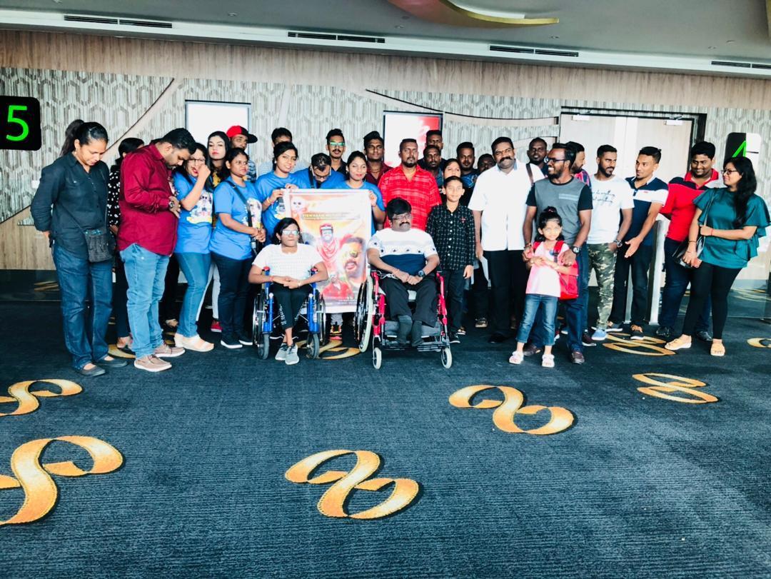 seeta_lakshmi's tweet photo. First Of All We Wanna Thank For Those Who Attend For #Viswasam Motion Poster Screening In Malaysia &amp; Special Thanks To All Our #MTAFC Family &amp; For Those Who Sponsor , Special Thanks To #TSRFILMS  @DmyCreation &amp; Also Worldwide #Thala Fans 🔥🔥🔥🔥🔥🔥🔥🔥🔥🔥 #Viswasam1stSingle https://t.co/j63VGeBYml