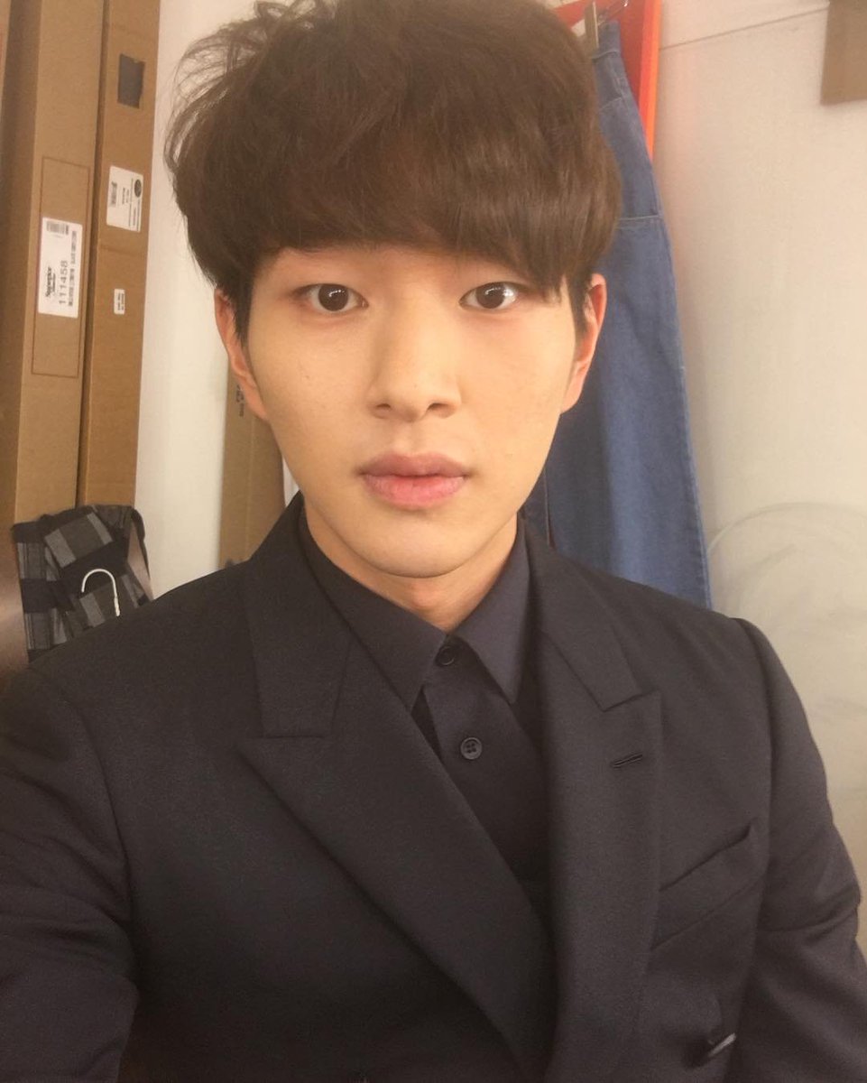 Jklilfreaks's tweet photo. Serve well sayangku💙
#온유 #onew
#진기야_기다릴게
#온유야_선물_고마워
#온유를_만난건_기적이야
#앞으로도_잘부탁해_진기야
#온유야_잘다녀와_또각��각 https://t.co/DMuTFftNii