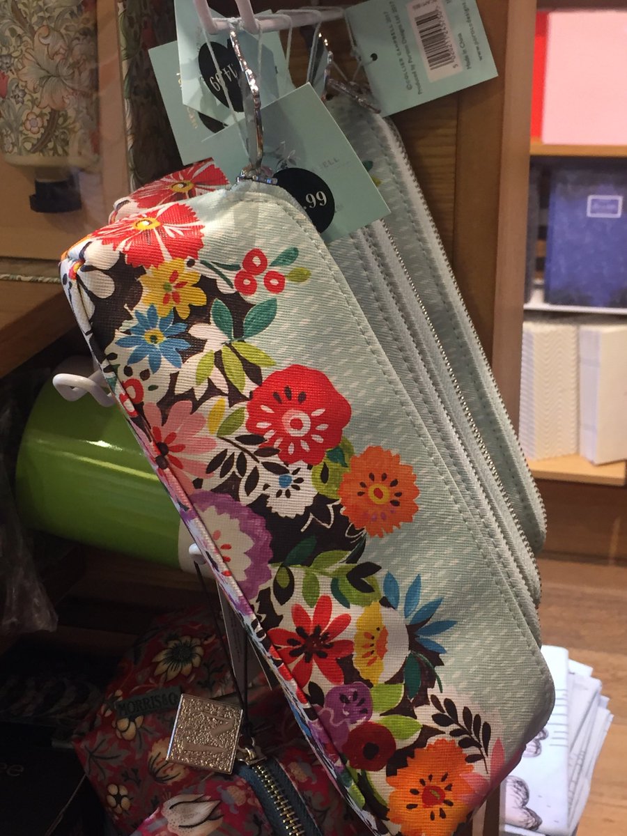 JudyLever's tweet photo. Spotted in ⁦@Waterstones⁩ in Brighton our Collier Campbell Flowerpatch case by ⁦@PorticoDesigns⁩ - delightful!! https://t.co/mSBgS2eyFY
