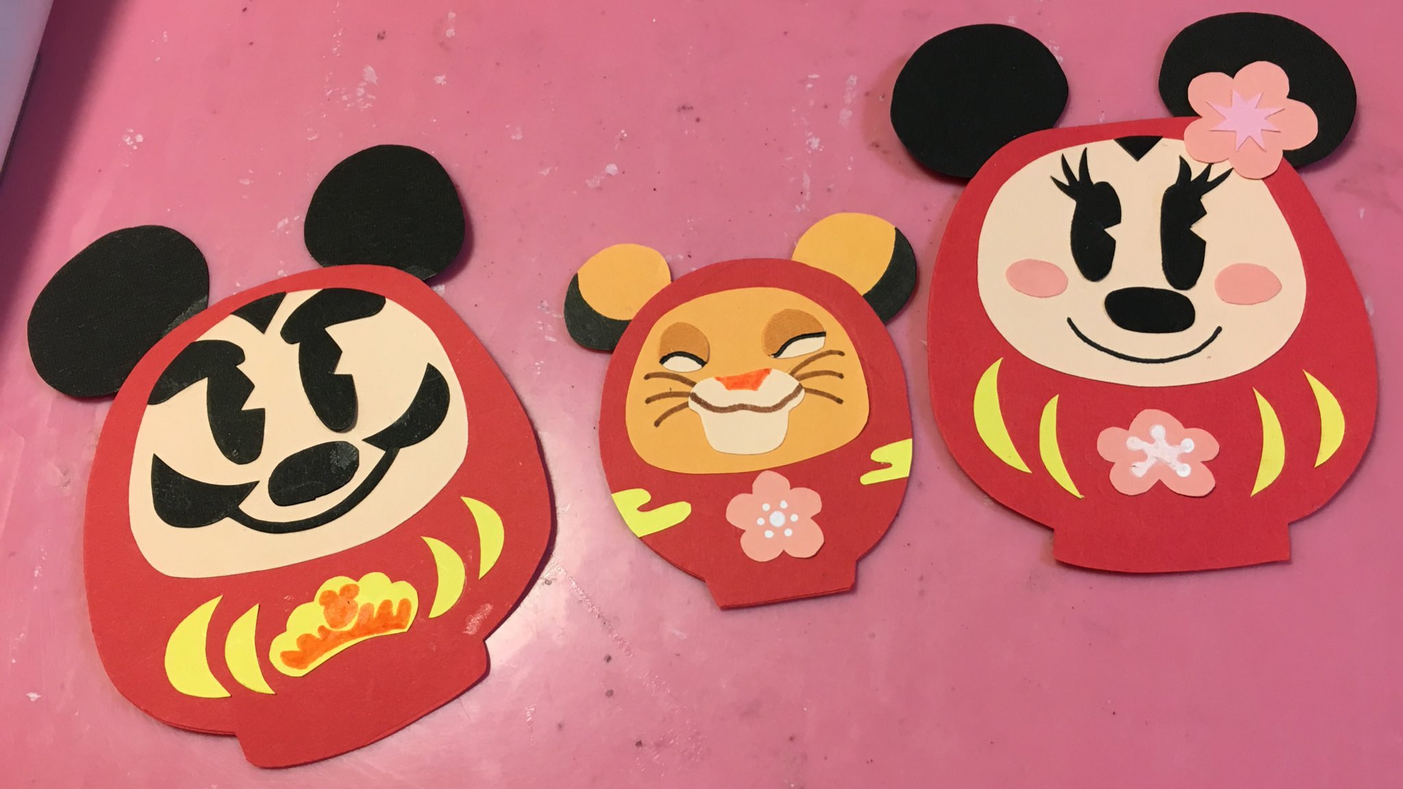 大鷹 りき お正月飾り 製作中 後日 ティモンと来年の主役プンバァ作ります シンバ 可愛いよ ディズニー 壁面 T Co Eakiki21ee Twitter