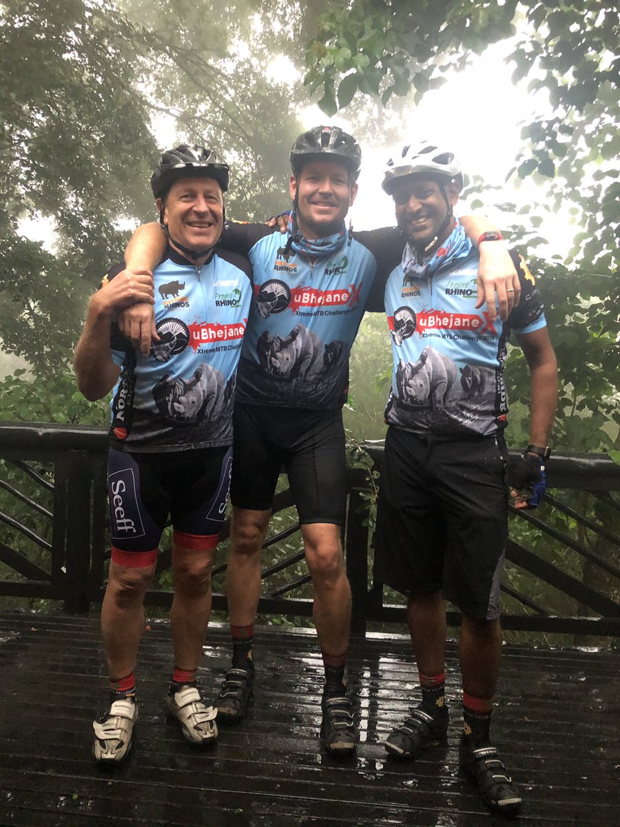 iannaidu's tweet image. @PhilLiggett an absolute pleasure to meet you. And for this worthy cause too @uBhejaneXtreme 🦏🚴🏽‍♂️