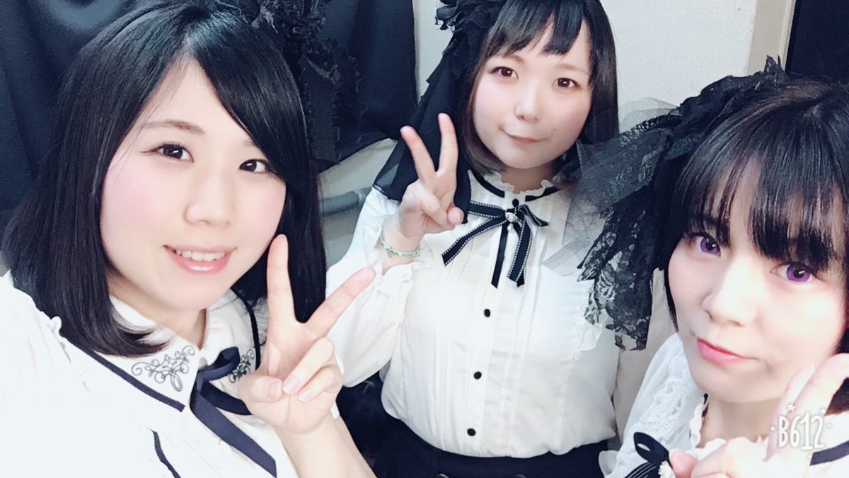 asami_prprmh's tweet photo. 今日はBar GuildでOTA-ROCK Live Circuit！ありがとうございました！！
25分という長い枠で、たっぷり梶浦由記さんの曲を歌わせてもらってとても楽しかったです(*´ω｀*)
たくさん声くれてありがとうーー！！

to the biginning
光の旋律
Magia
Stone Cold

わちゃわちゃで楽しい1日だったねぇ(ᯅ̈ )♡ https://t.co/fIeI372GBS