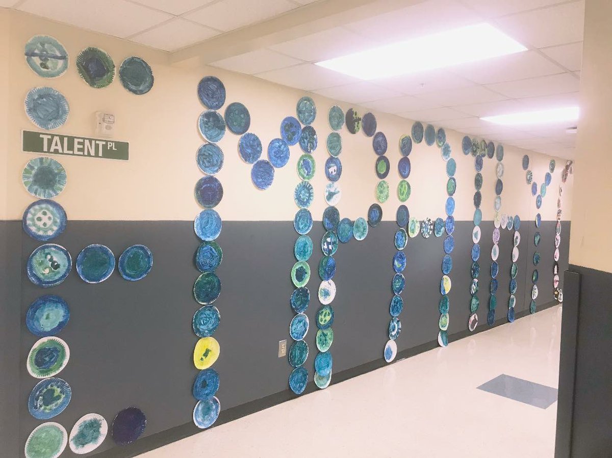 CWhiteStAug's tweet photo. Thanks to the students in Mr M’s art class, our entire 2nd floor “screams” our GREAT school wide values: Grit Respect Empathy Attitude Trustworthiness @DCSAJax https://t.co/rMsxWbXsVS