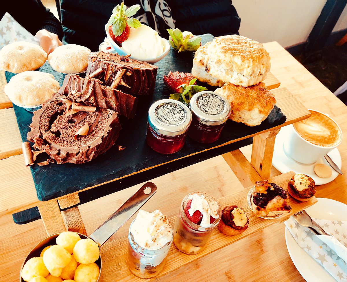Superb Festive Afternoon Tea @bay5coffee (celebrating my Mum’s Birthday 🥳)!! Highly recommend a visit #Barrybados #Barry #BarryIsland