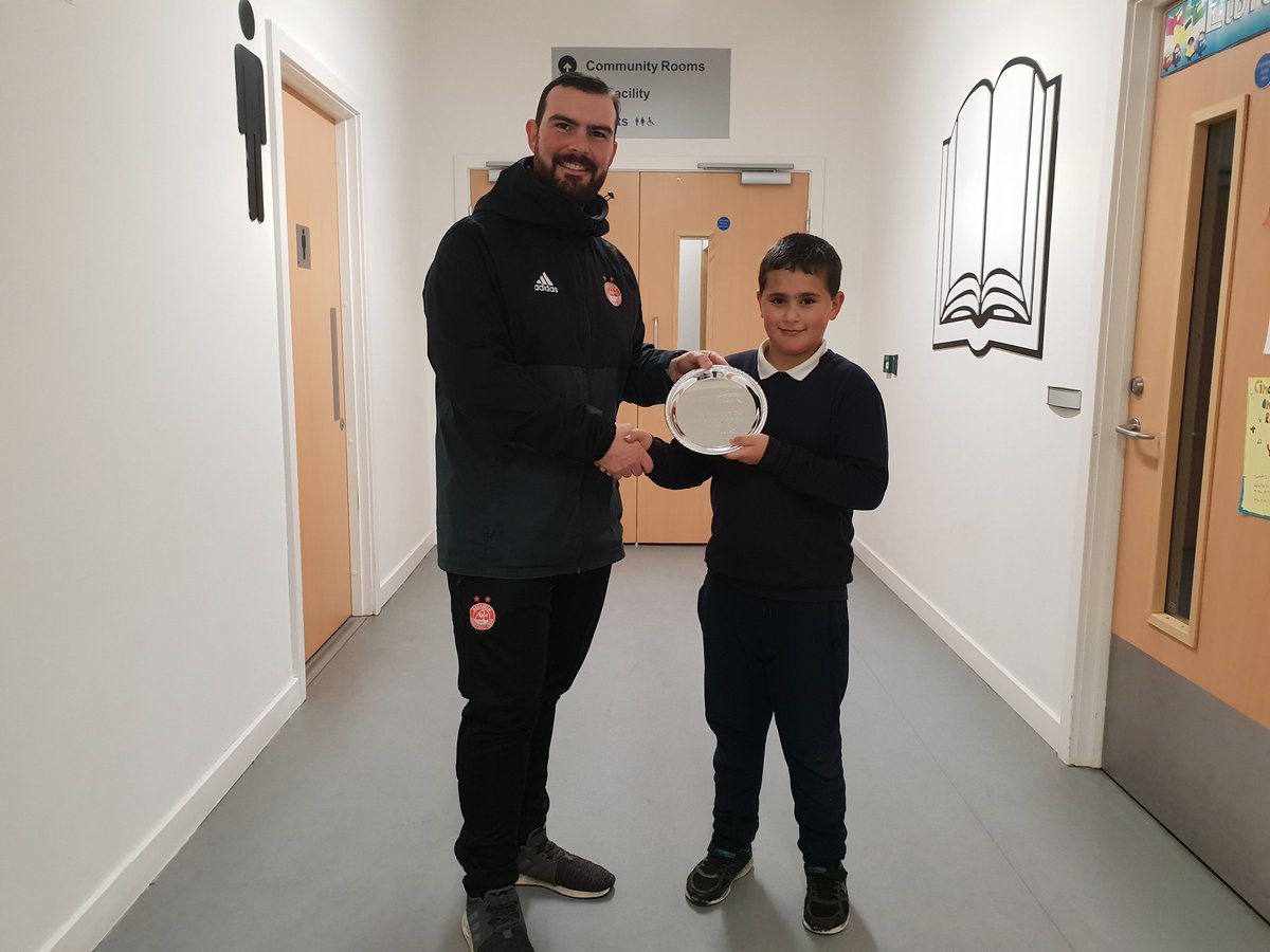 AFCCT's tweet photo. Congratulations to Mohammad for receiving November's Young Achievers Awards. He has been an excellent role model in and out of class, "willing to help others" and "taking the lead on tasks". #PEF2018 #PartnerSchools2018 https://t.co/AjdgrYmEpw