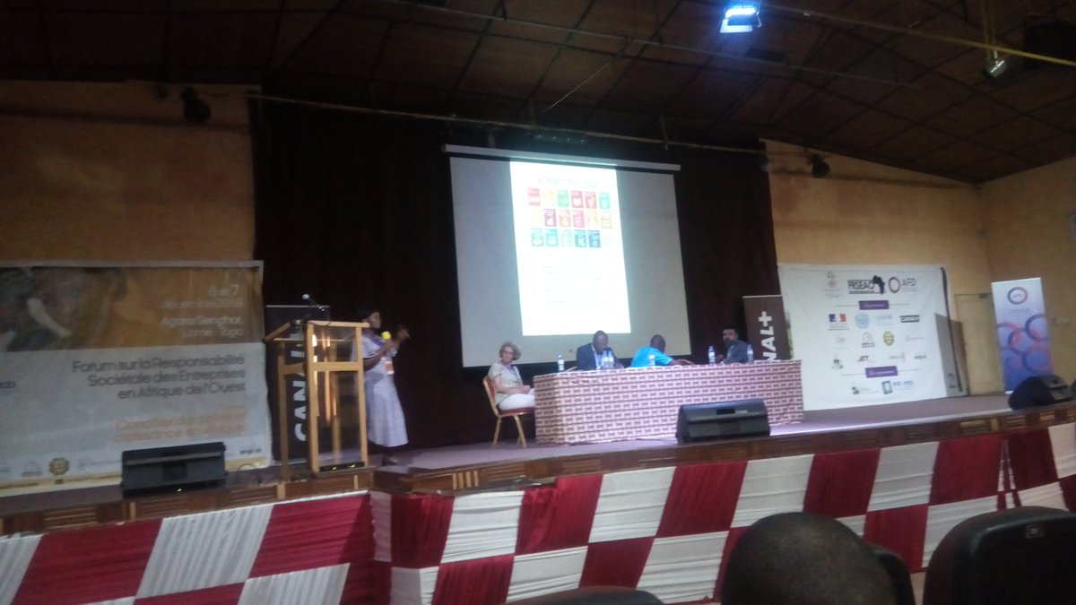 ojedd_global's tweet photo. Présentation de l'expérience du #Bénin dans le cadre des #ODD du côté du gouvernement, de la société civile et des entreprises. #RSE #ESS 
#FRSEAO18 @FRSEAO @PlacideTagmalo @AFD_France @BITOCHOYacoub @RseBenin @benin https://t.co/xDuzufK5ST