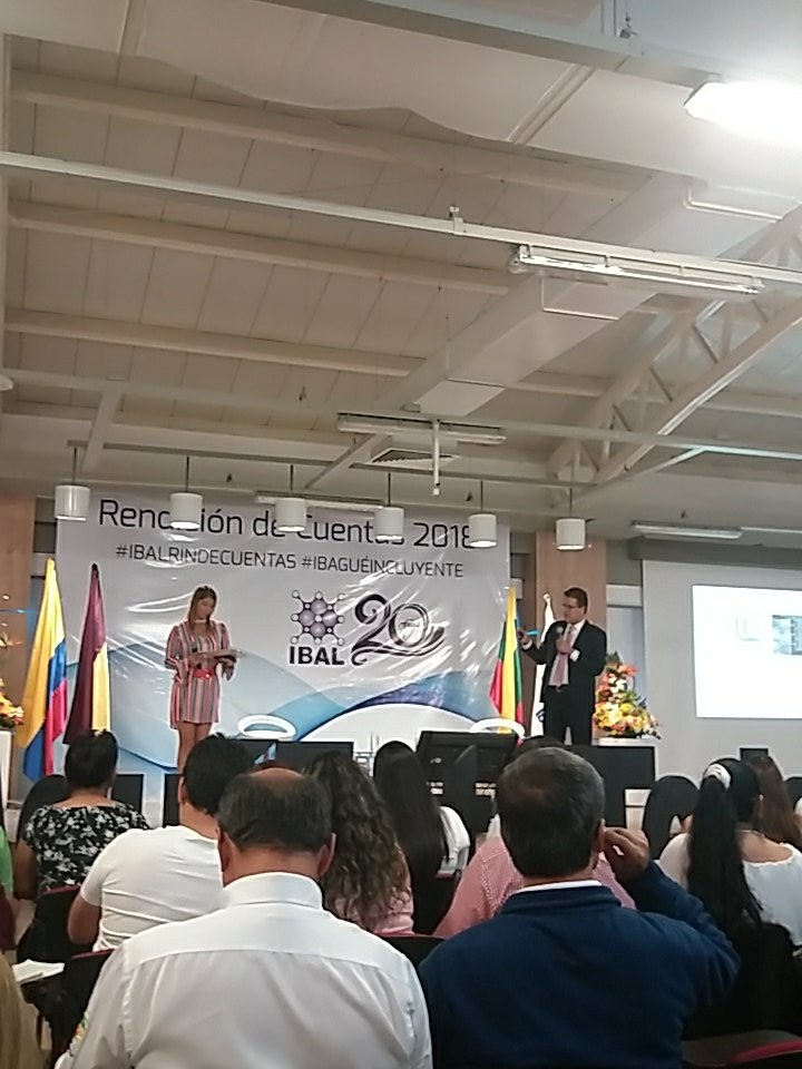 cegc007's tweet photo. En este momento Carlos Fernando Gutiérrez gerente de @ibalsocial le entrega cuentas a los ibaguereños #IbalRindeCuentas #IbaguéIncluyente https://t.co/eyMK01Frsf