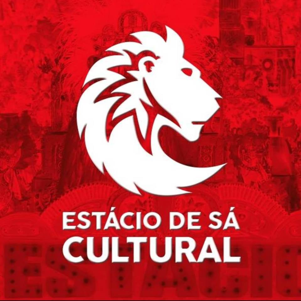 gresestacio's tweet image. Ei, você! 
A Estácio de Sá tem uma pergunta para lhe fazer: já desfilou na nossa escola e guardou algum pedaço de fantasia, algum recorte de jornal, alguma fotografia? 

Nosso departamento cultural está catalogando os materiais históricos da nossa escola. Quanto mais antigo, melh