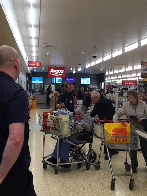 DerbyshireFRS's tweet photo. #Kingsway_Green &amp; #CSO_Kat were providing Christmas Fire Safety Advice at Sainsbury's Kingsway today and will also be on hand tomorrow doing the same so come and say hi and learn more about how to stay fire safe over the festive period.👍 https://t.co/5X6wlQyJdn