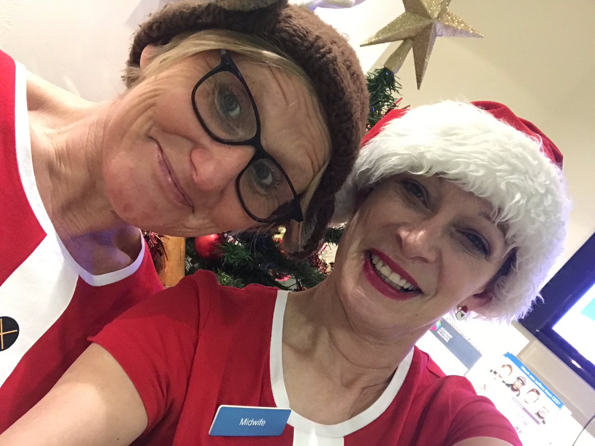 ginnywebb2080's tweet photo. @BSUHMatEdTeam Christmassy skills drills 2018 in maternity. https://t.co/ihAV2lqmha