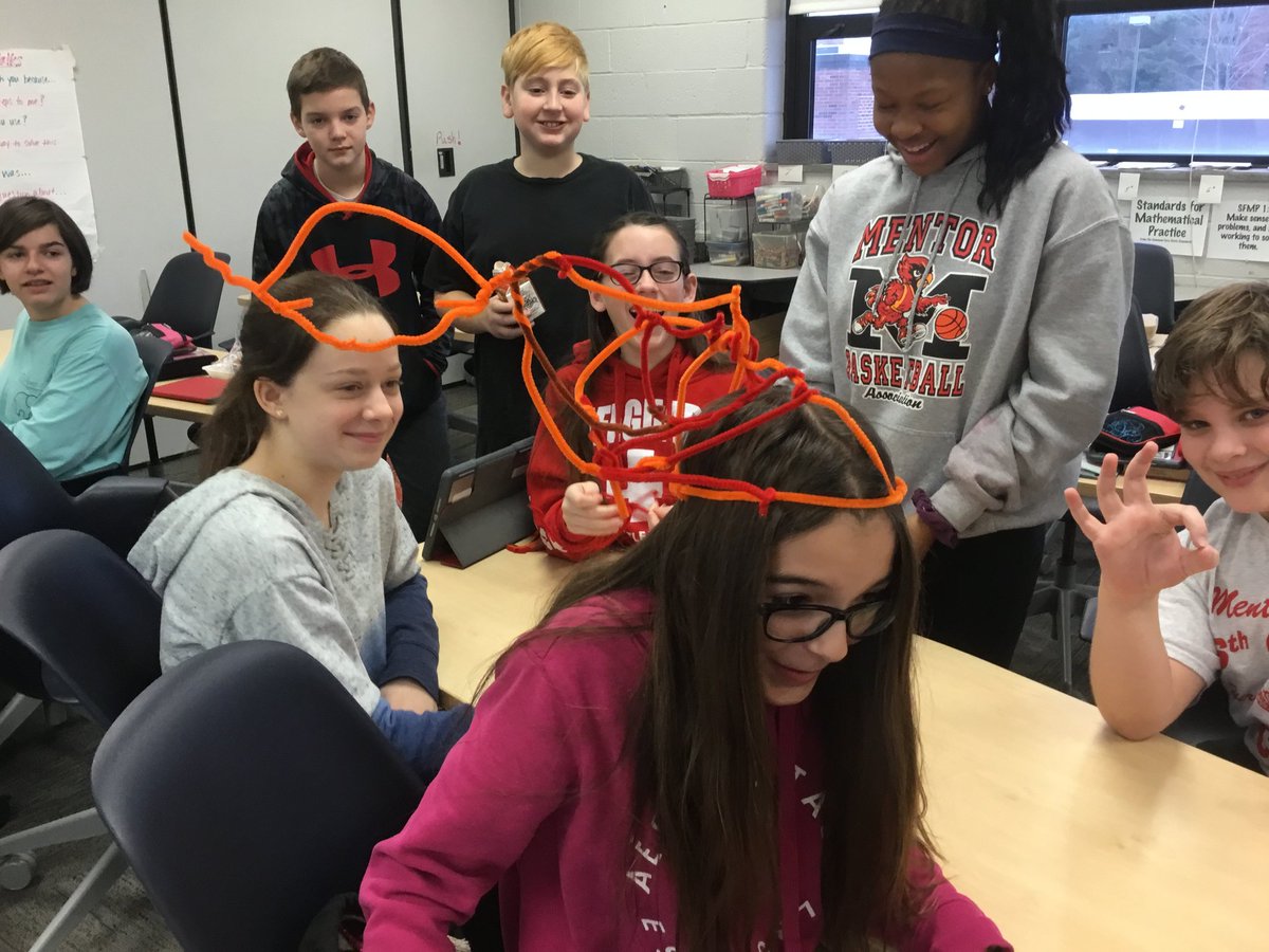 Jyerse's tweet photo. #memorialmakers!!
Fun times trying to complete the Design Challenge!:) https://t.co/LCsuc5qpvR