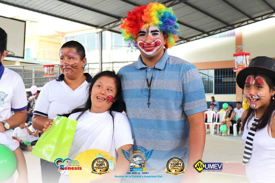 SCHP_TARQUI's tweet photo. | SEMANA DE LA INCLUSIÓN|

Participamos activamente en la semana de la #INCLUSIÓN, porque creemos en la igual de derechos y el respeto por la diversidad funcional. Gracias a la Escuela Angelica Flores por hacernos parte de sus actividades. Gustosos de estar presentes😍 https://t.co/6u1pOvJlCA
