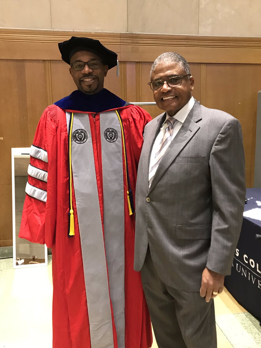 amgooden's tweet image. The grasshopper @gooden_mark reunites with the teacher Dr. TK Daniel from @OhioState #TCInauguration