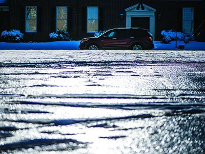 ElizCook's tweet image. Weather update: Wintry mix gets serious late Saturday. ow.ly/fd6u30mU689