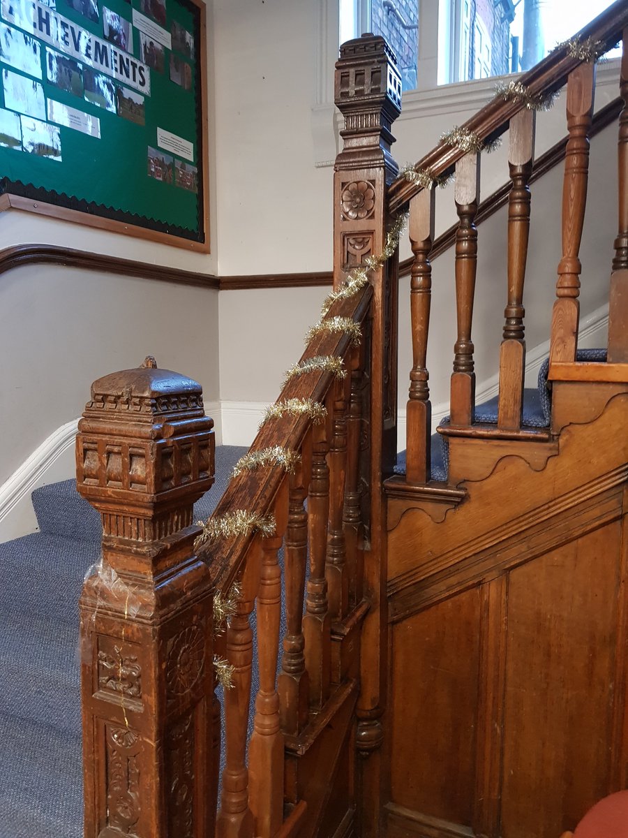 Chaigeley School tweet media