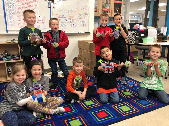 JennLatiolais's tweet photo. Teaching K-5 about Plastics manufacturing today using STEM! @All_Plastics @BrackitzToy @FabraElem https://t.co/cwmxMLO8Ah
