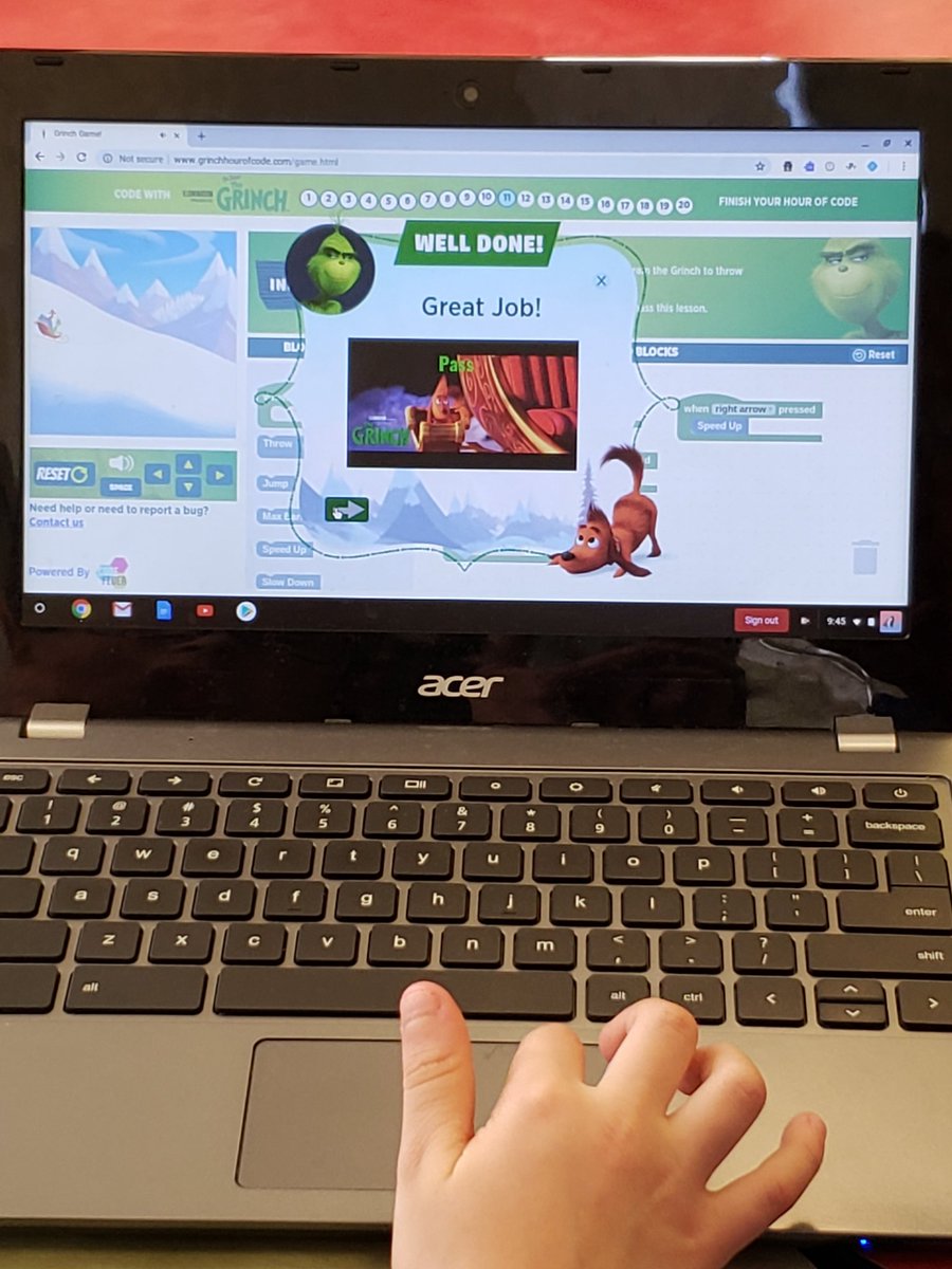 WestwindPS's tweet image. @WestwindPS #hourofcode2018 #OCDSBcodes Grinch games with #codingbuddies