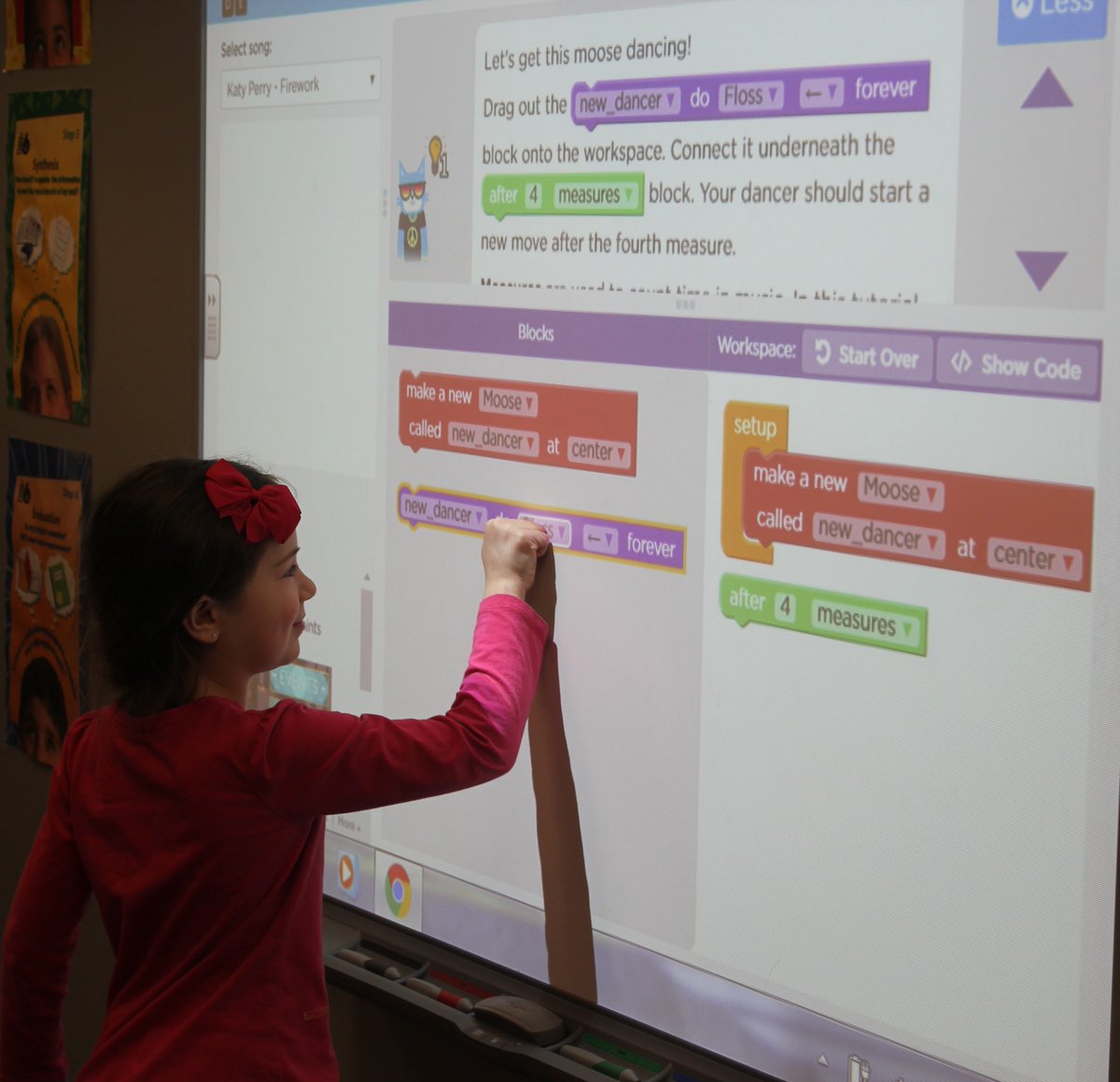 cparkerlms's tweet photo. Coding=happiness @GainfieldSchool #hourofcode #gescreates #gescodes https://t.co/ynao9GoEQC