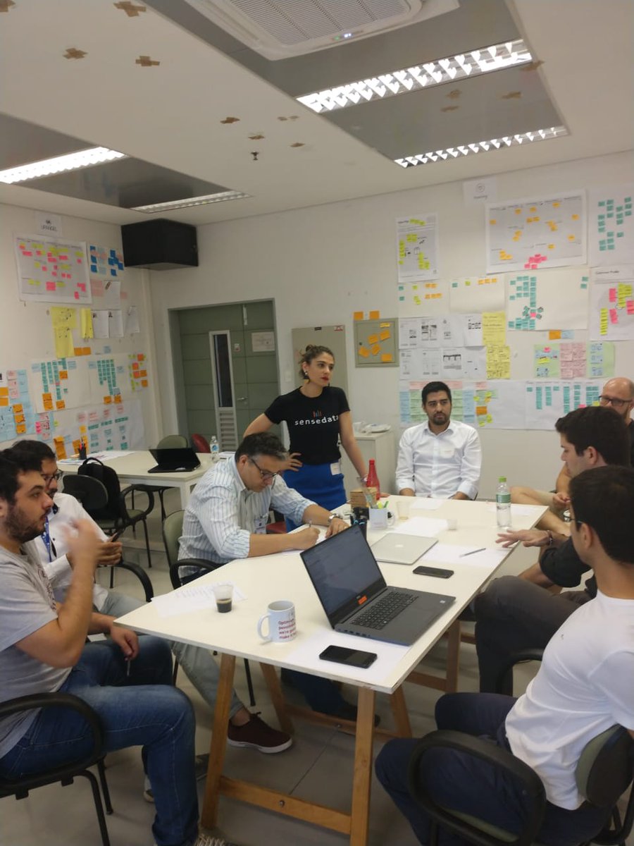 SevnaStartups's tweet photo. Sexta feira também é dia de workshop aqui no Sevna!
Agradecemos imensamente pela  presença de Mariana Thomaz (SenseData) pelo workshop sobre Growth Hacking e Diego (Valore Brasil - Controladoria de Resultados) por toda sua bagagem sobre Business Knowlegde DRE!!
#sevna #SextoCiclo https://t.co/Yno8JQR9eP