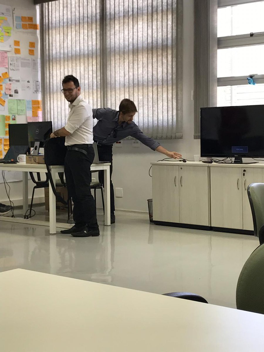 SevnaStartups's tweet photo. Sexta feira também é dia de workshop aqui no Sevna!
Agradecemos imensamente pela  presença de Mariana Thomaz (SenseData) pelo workshop sobre Growth Hacking e Diego (Valore Brasil - Controladoria de Resultados) por toda sua bagagem sobre Business Knowlegde DRE!!
#sevna #SextoCiclo https://t.co/Yno8JQR9eP