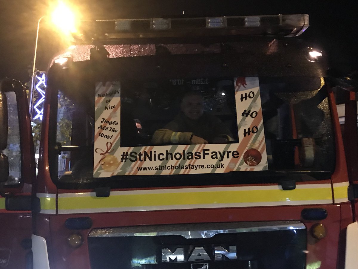 OC 1446 Sqn ATC (@oc1446sqn) on Twitter photo Even the fire engine from <a href="/AvonFireRescue/">Avon Fire & Rescue Service</a> posed for a photo in the frame at #StNicholasFayre! Even the fire engine from <a href="/AvonFireRescue/">Avon Fire & Rescue Service</a> posed for a photo in the frame at #StNicholasFayre!