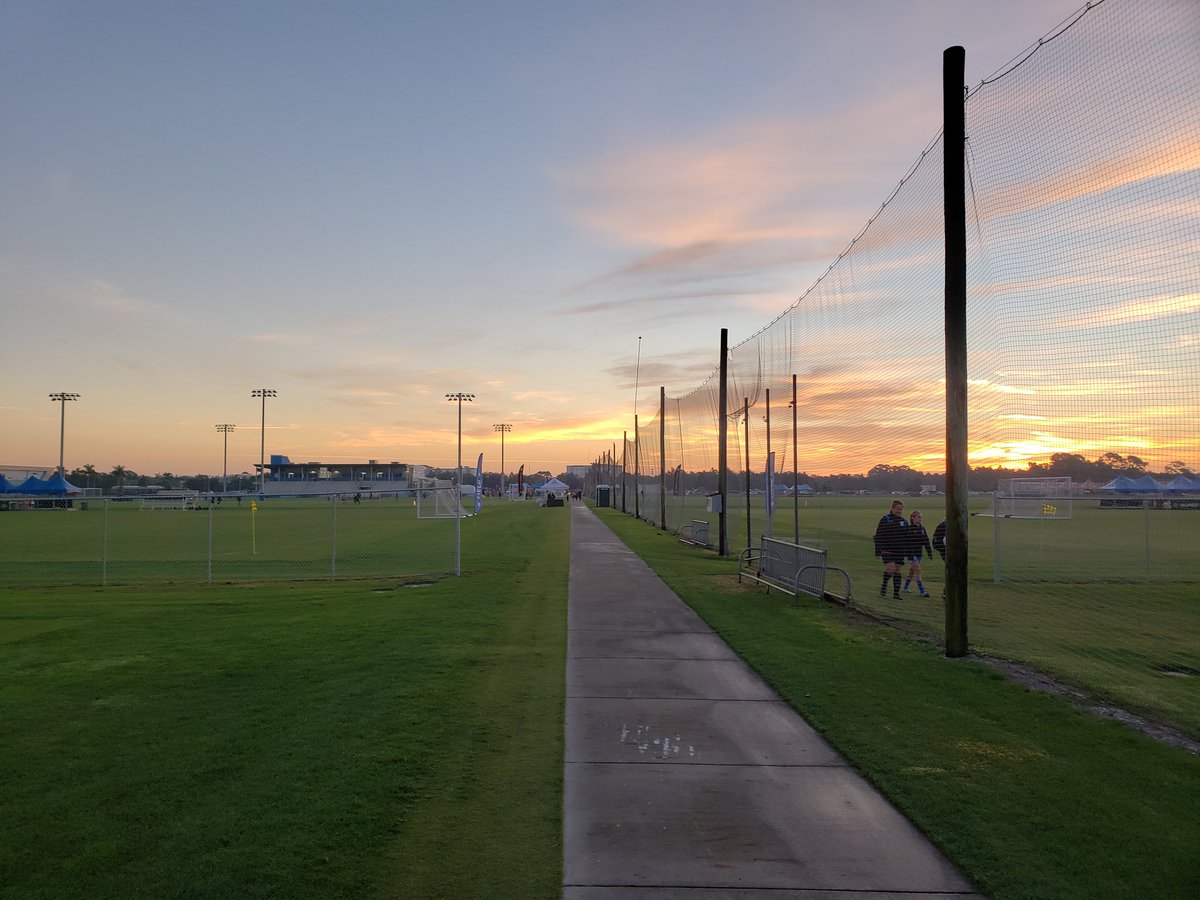 Sunrise <a href="/IMGAcademy/">IMG Academy</a> getting ready for first day of #SuperY national tournament with 06 boys. <a href="/arlingtonsoccer/">Arlington Soccer</a>