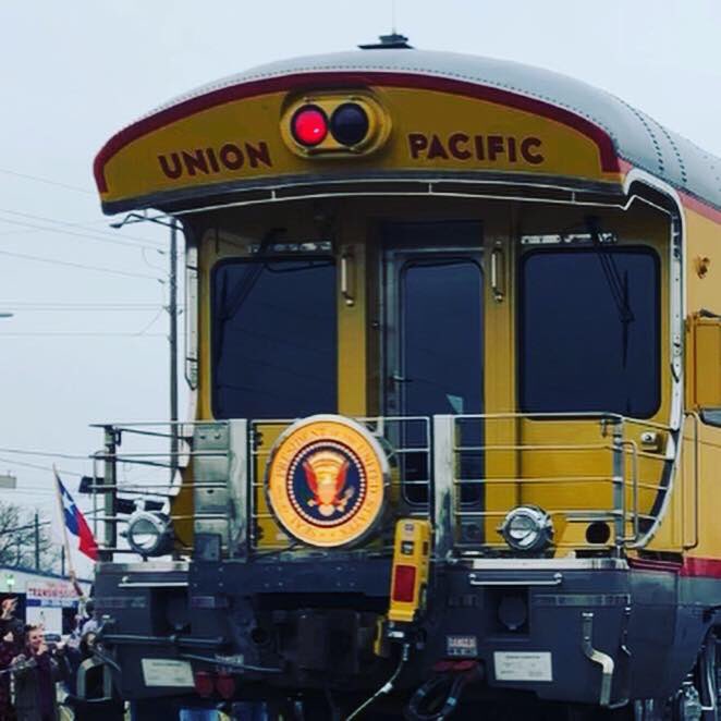 westy1299's tweet photo. Still such a surreal moment to witness yesterday in our little town of Magnolia. #GeorgeHWBush #4141train https://t.co/lHYNu74UWT