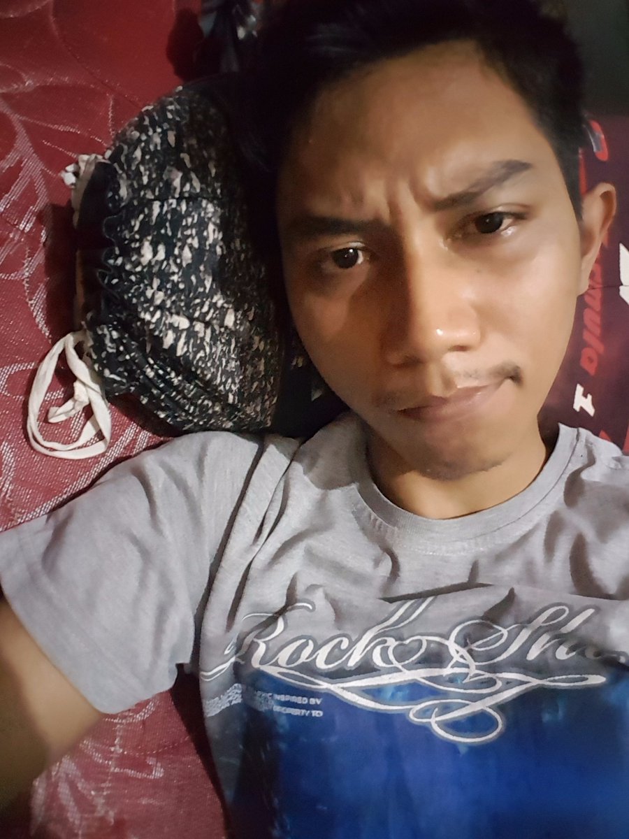 Rendy09Rendy's tweet photo. Lelah, 😓
Tapi kudu setrong 😆 https://t.co/ILniLNHeX8