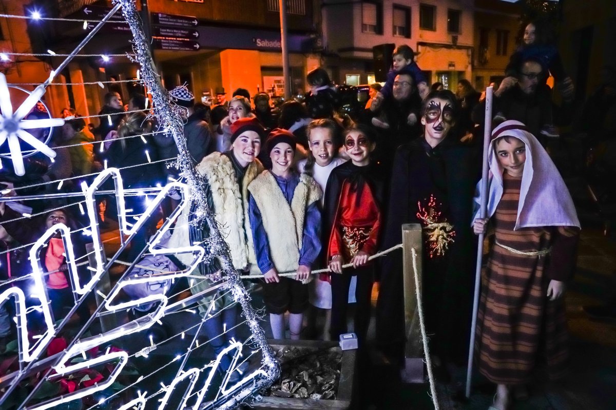 Els Pastorets Infantils de SQV ja s'han deixat veure pel poble 😉 🎄 Però si el que voleu és veure'ls sobre l'escenari i gaudir dels #PastoretsSantQuirze  
📣 Ja podeu comprar les entrades a 👉 ow.ly/c1az30mSDxz Representacions: 23 Desembre, 12 i 13 de Gener #fempoble