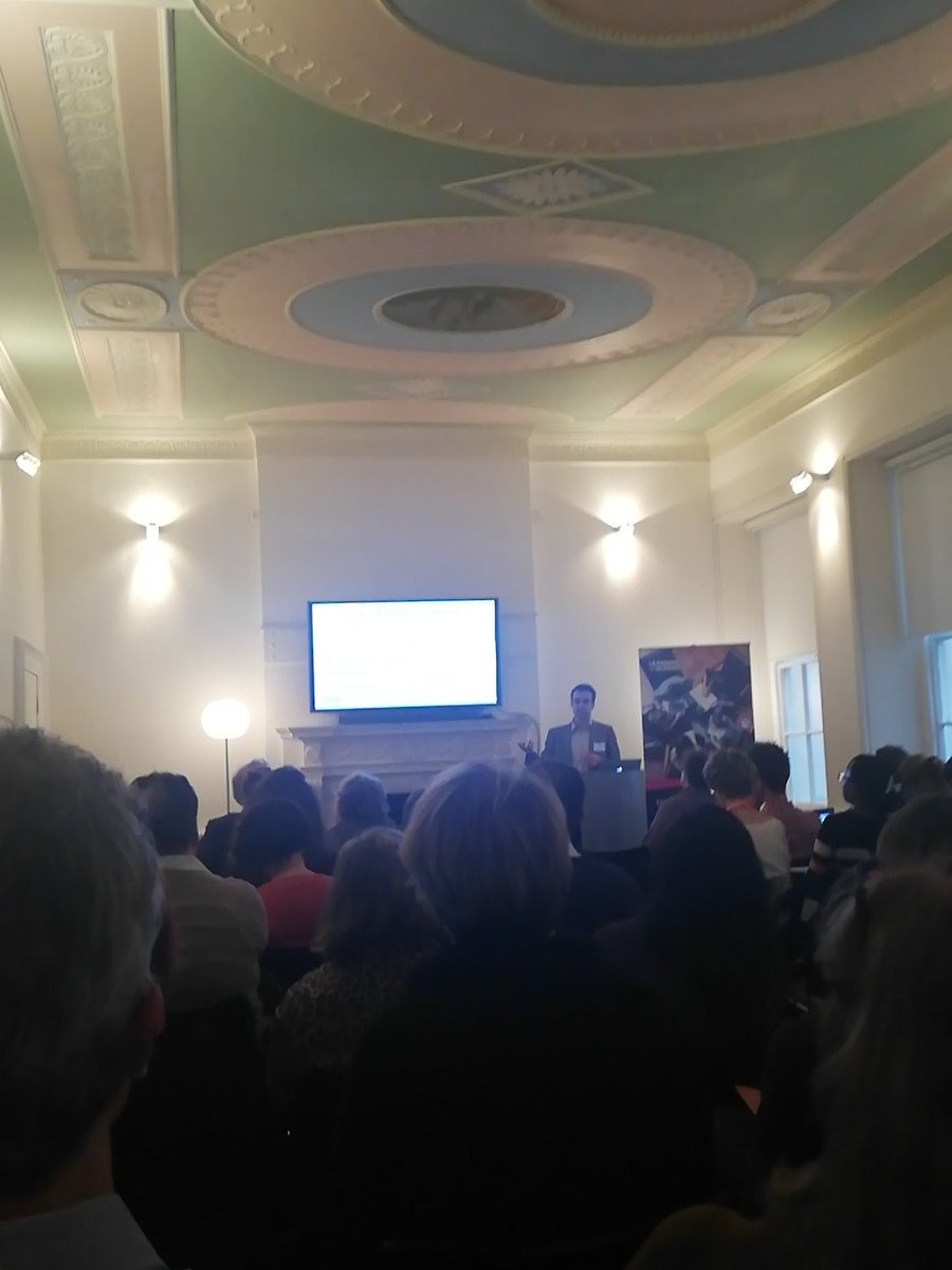 tashtom's tweet photo. Bart Meletti discussing audio visual copyright literacy as well as @LearnonScreen Copyright &amp; Creative Reuse training #learningonscreen https://t.co/pZ5By5ZXEd