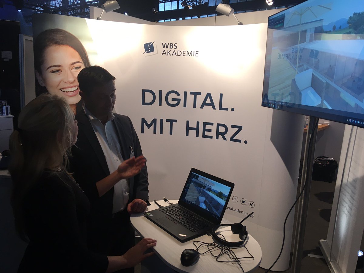 behrensdigital's tweet photo. #learnspace3D heute in #Offenbach auf #Tour. Danke an unseren Gastgeber @Hyundai_DE. #lernen, #arbeiten und #Kollaboration in #VirtualReality. #havefun @wbsakademie https://t.co/FtLeAQonxl