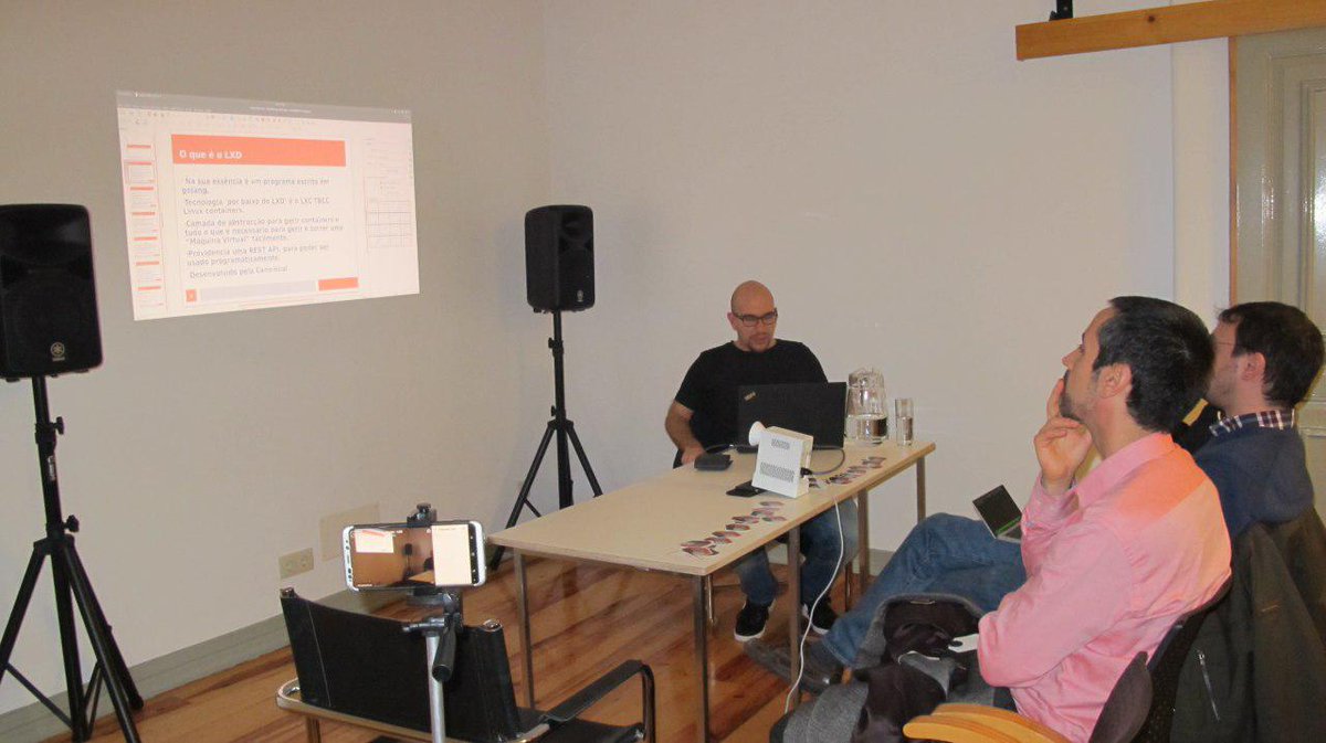 ubuntuportugal's tweet photo. Ontem realizou-se com grande sucesso a #UbuntuHour dedicada a LXD #containers .
Muito obrigado a todos os que participaram e em particular ao @dnegreira por ter vindo de tão longe para partilhar o seu conhecimento com a comunidade. 

#UbuntuPT #Ubuntu https://t.co/2ddeRN5bc4