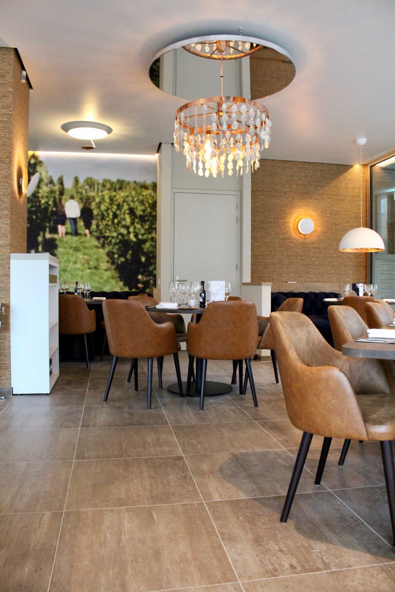 Restaurant MARREES in Weert opent deuren -> jre.eu/nl/nieuws-1/ni…. Van harte Patricia en <a href="/Jan_Marrees/">Jan Marrees</a>. #JRENL