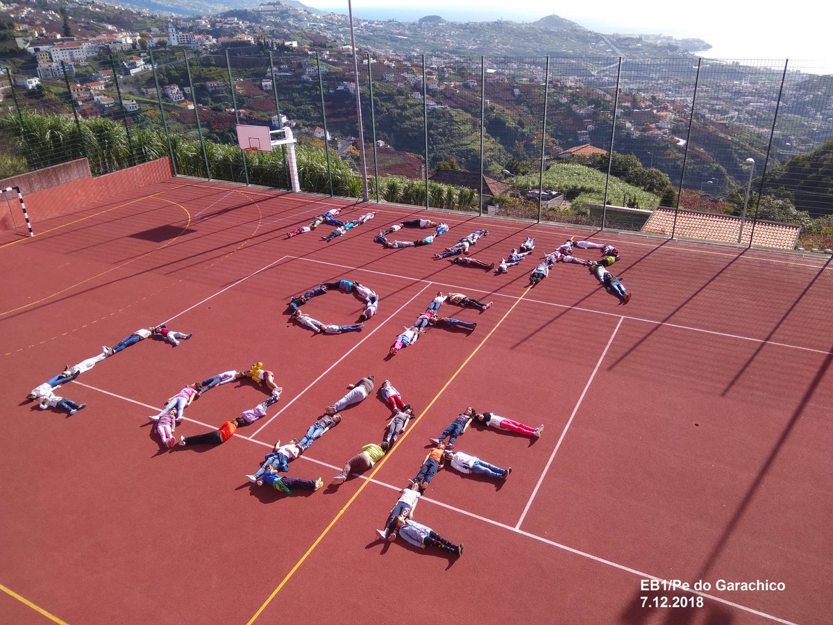 EDUCATICRAM's tweet photo. Hora do Código | EB1/PE do Garachico
#HourOfCode #HoraDoCodigoMadeira #HoraDoCodigo #codeorg #Educaticram https://t.co/vgosdx0dJ2