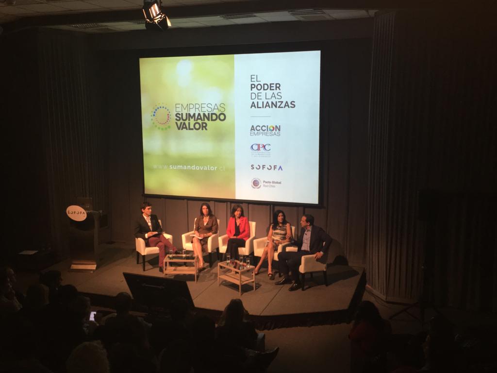 SofofaChile's tweet photo. #AHORA en panel de @SumandoValor, participan la Gte. Gral. de @ACCION_Empresas, Marcela Bravo; la vicepdte. de RRHH  y Sostenibilidad de @CAP_CL y consejera de @SofofaChile, María Elena Sanz; el pdte. de @PactoGlobal, Hans Eben. https://t.co/l4uwDq1djo