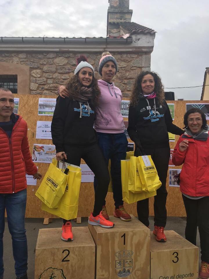 Tri_Intell_Int's tweet photo. Por otro lado, nuestras chicas @Henar17 y @Menchullama participaron en la corta, de 13kms y 1000+, siendo Henar primera de las chicas y Menchu la 13. ¡¡Enormes!! Un orgullo ambas para este club. #intelligentintervalinstax #instax https://t.co/EGs1WYOlkK