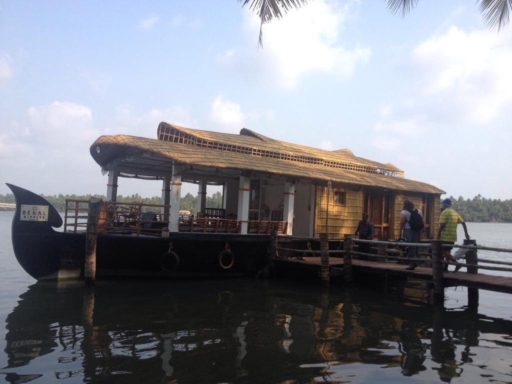tree_monks's tweet photo. Experience amazing houseboat cruise along the backwaters of North Kerala! 
For cruise bookings, call +91 9495070022 !
#treemonks #travel #houseboat #cruise #waterways https://t.co/VxIucDCtgQ