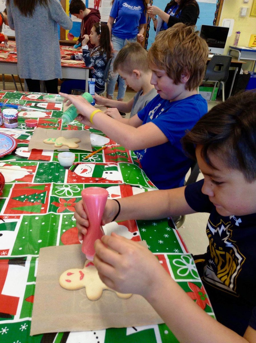 StAnnTBCDSB's tweet photo. St. Ann students were busy with Operation Santa and Project Smile. The children participated in a number of activities to keep them busy and having fun throughout the day. https://t.co/ZtTc6sj1U2