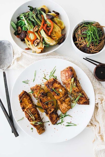 tripslinkcom's tweet image. Soy Ginger Marinade Pan Seared Halibut Recipe vcb.bz/2w9h RT @deliciousreci79