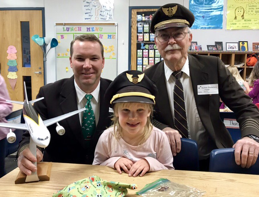 UPSAirlines's tweet photo. Back to school for @UPSAirlines A300 First Officer Nate & his dad, Dave Oberg. Dave is a retired @UPS A300 Captain. They visited Nate’s daughter Zo’s kindergarten class & talked about aviation careers. ✈️ #ProudUPSers #FutureUPSer 📷: Nate Oberg https://t.co/UDarvroPli