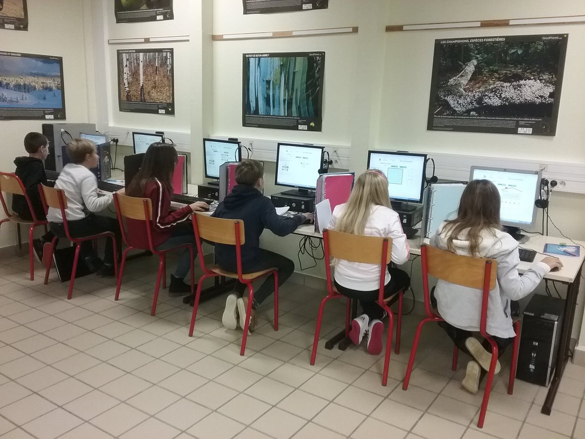 vb80260's tweet photo. 14h25, la première étape du concours castor informatique a commencé. https://t.co/haXcq45KLP