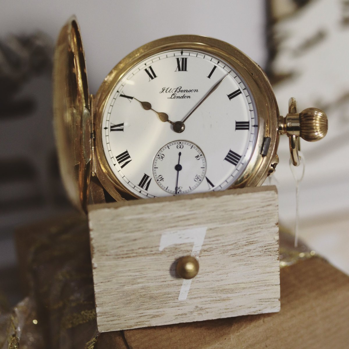 Tribbecks's tweet photo. Time is the most precious gift you can give to anyone, it's priceless. Inside draw number seven is a classic half hunter 9ct gold J.W Benson pocket watch. #pocketwatch #jewellery #jewellers #mensfashion #halfhunter #preloved #secondhand #tribbecks #christmas #christmasattribbecks https://t.co/QWdmZuYzUP