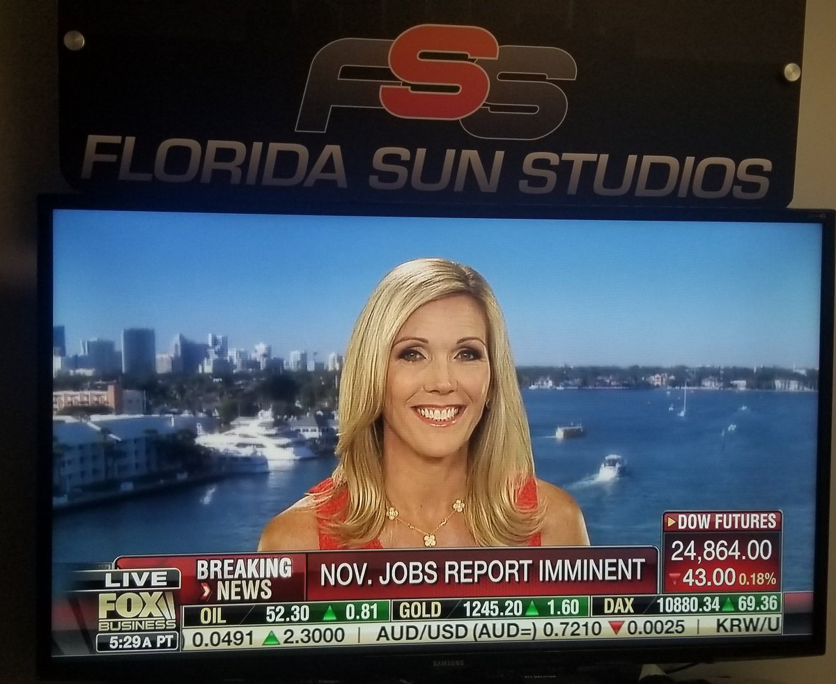 Getting my busy Friday started with beautiful @JoanieCourtney for <a href="/FoxBusiness/">FOX Business</a> . It is always great to work with her! #fun #blessedlife #werkingmomma #hairandmakeupbyme peggymackey.com