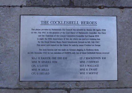 petemac749's tweet photo. @DavidJBanks @OnthisdayRN @COLRICHARDKEMP @RoyalMarines @RoyalNavy Photo borrowed from a former #CommandoSapper (T Peach) of memorial plaque at SRG. https://t.co/pHTGmu5rdP