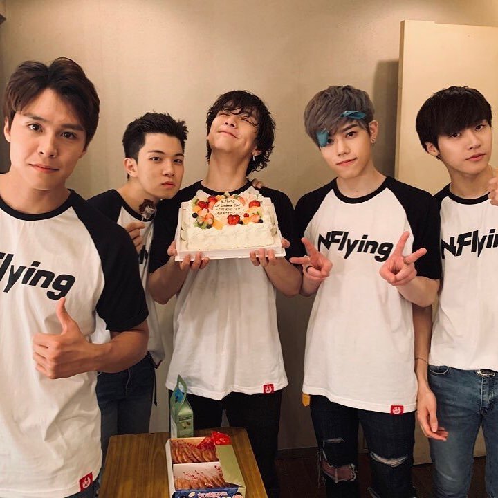 eternalazizah's tweet photo. we're so lucky to have N.Flying :')
@NFlyingofficial #NFlying #엔플라잉 #둥둥톡톡 #TheRealNFlying #TheRealIV https://t.co/mL6Sas8Ds0